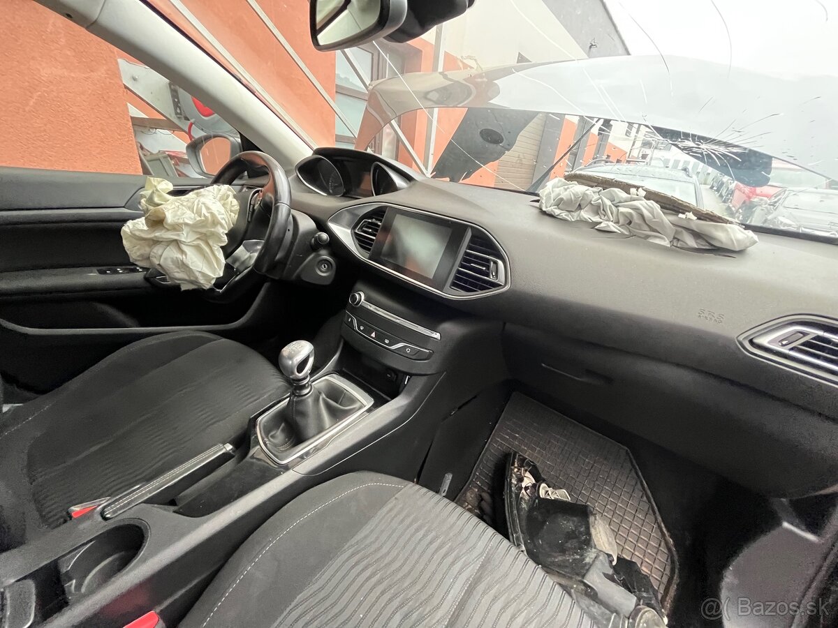 Predám v celku alebo ND Peugeot 308 sw - 4