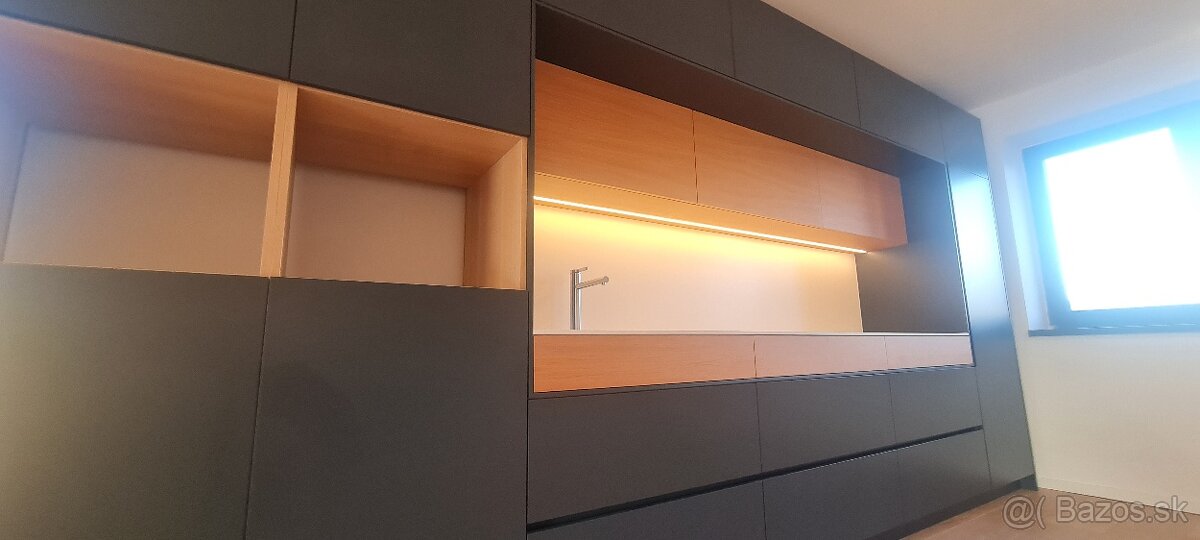 REKONŠTRUKCIA -5 IZB. RODINNÝ DOM, ŽILINA-DVOJGARÁŽ, 402m2 - 4