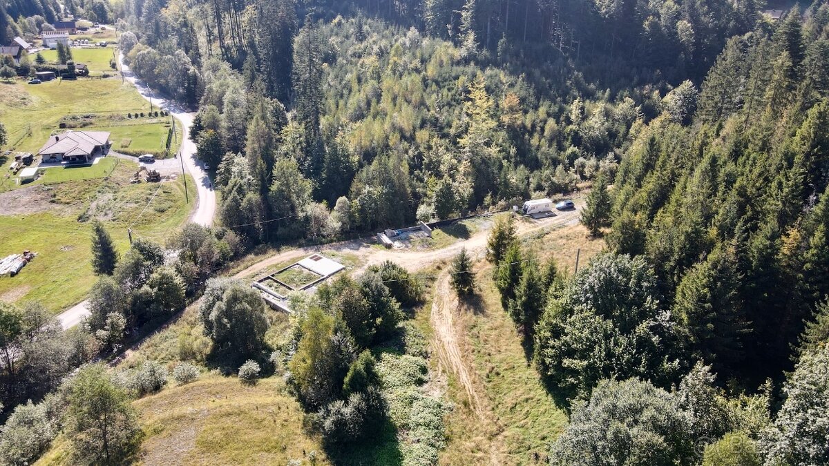 Pozemok s rozostavaným domom v obci Skalité - 4