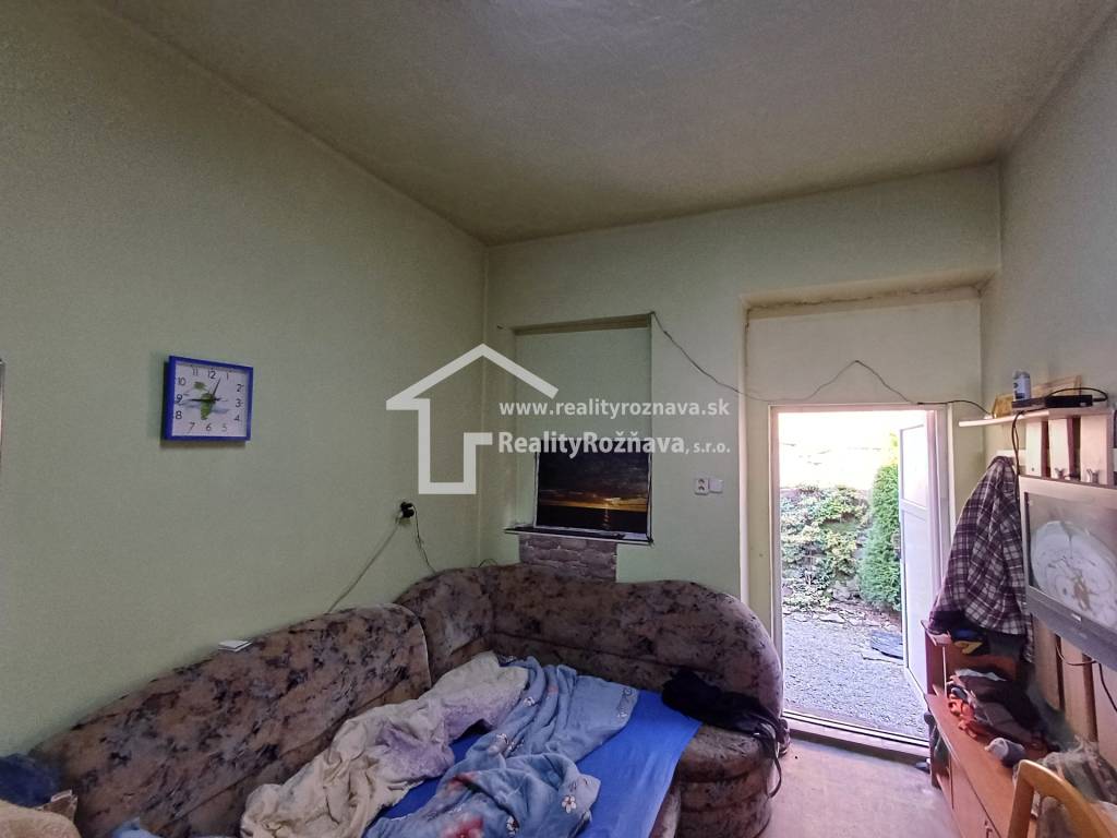 1 izbový Banícky dom na Rožňavskej Bani. - 4