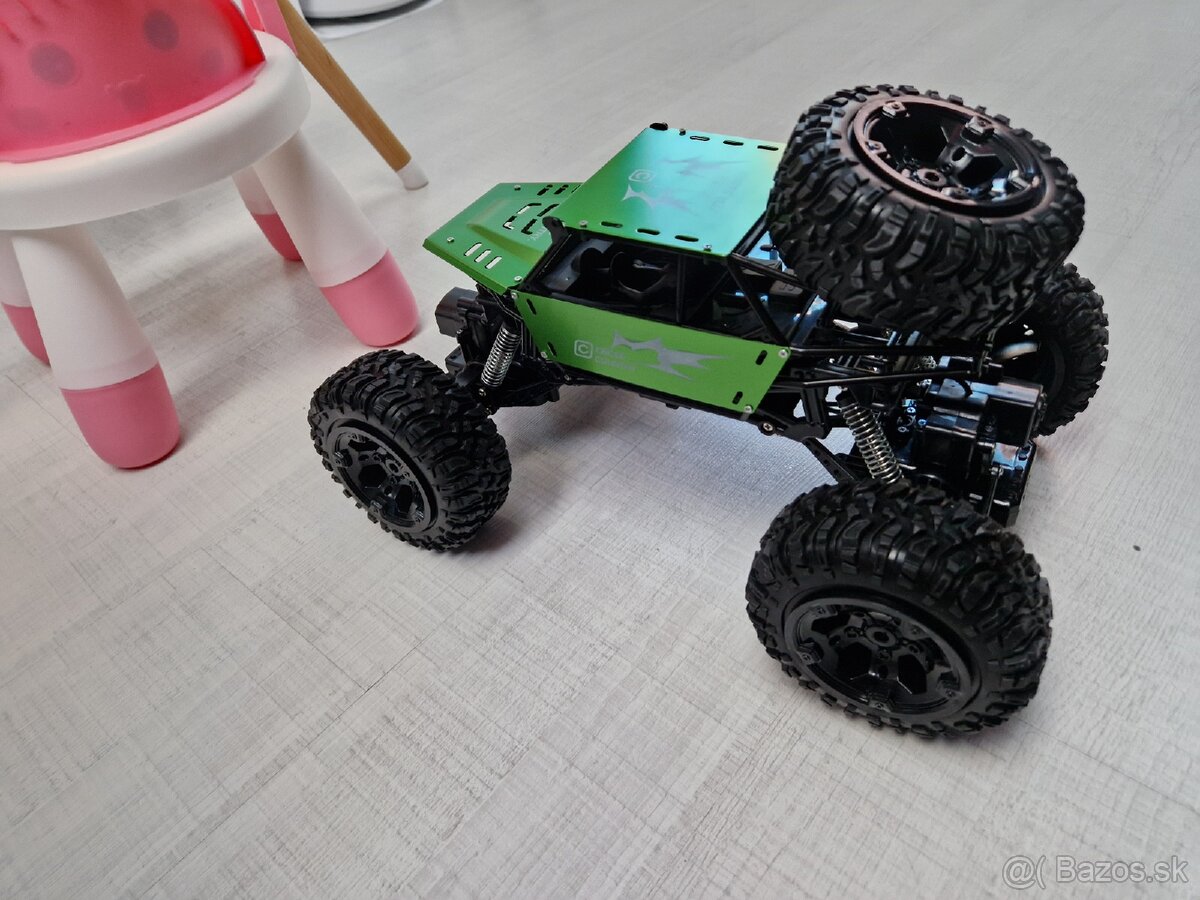 RC auto 4x4 1:8 - 4