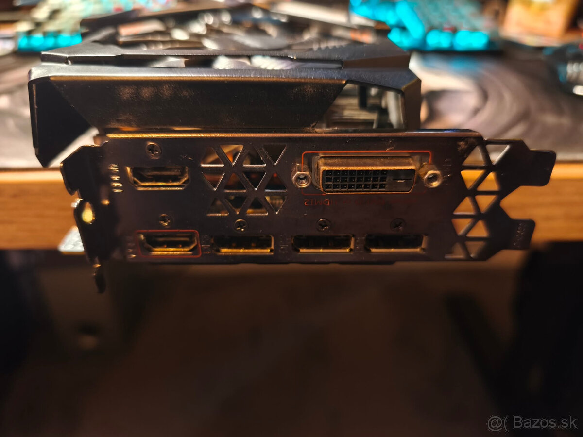 Gigabyte Geforce GTX 1080Ti Extreme Edition 11G - 4