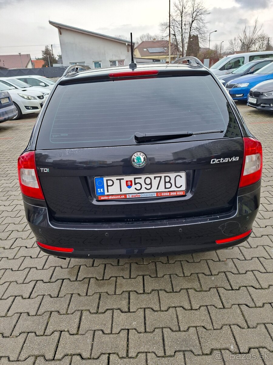Pred skoda oktávia - 4