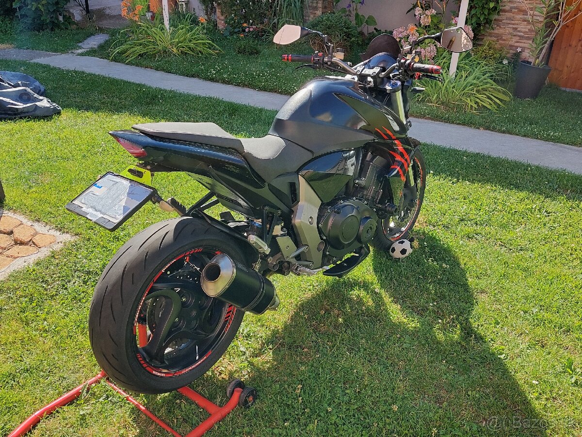Honda CB1000R - 4