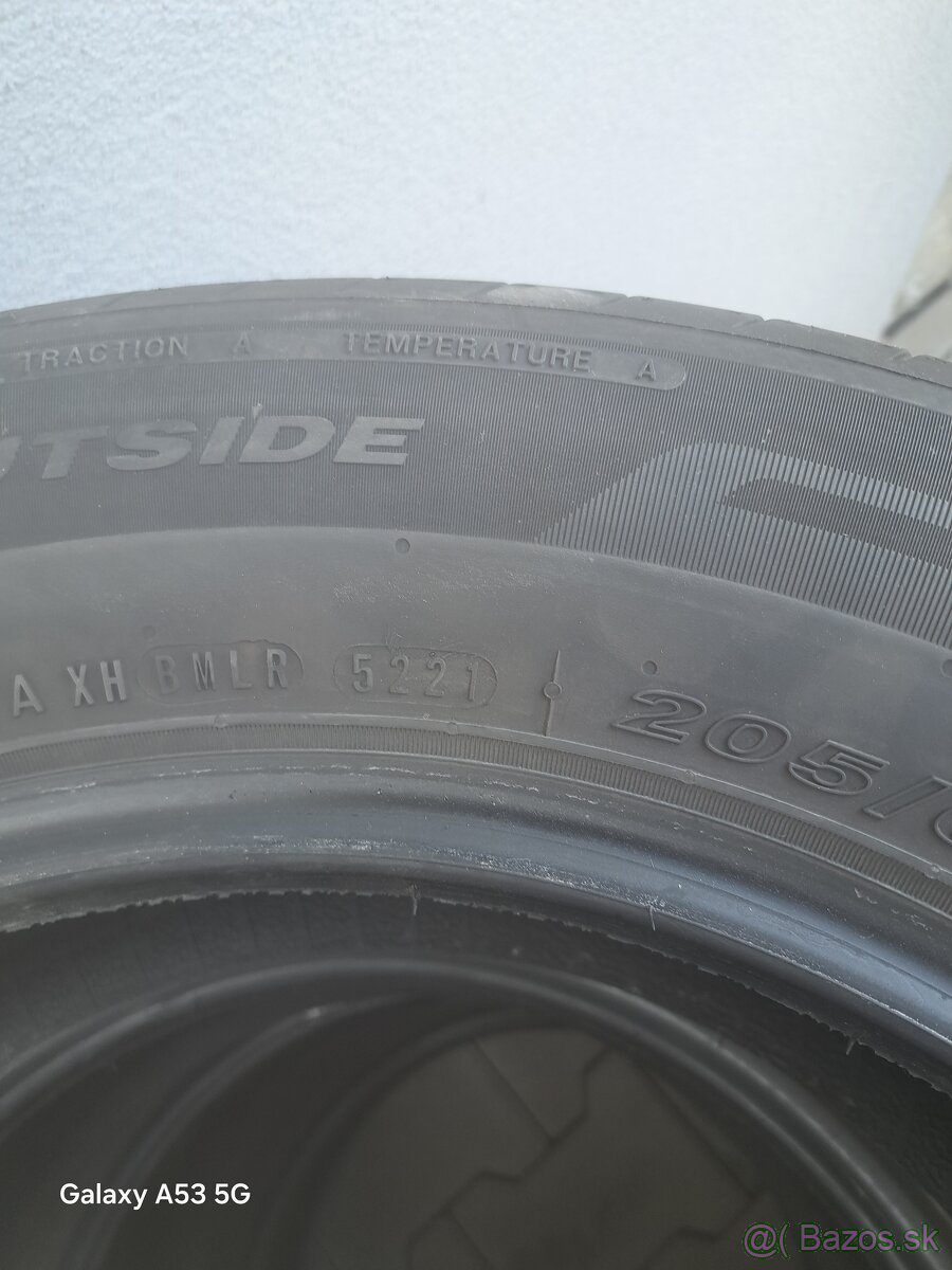 205/60R16 - 4