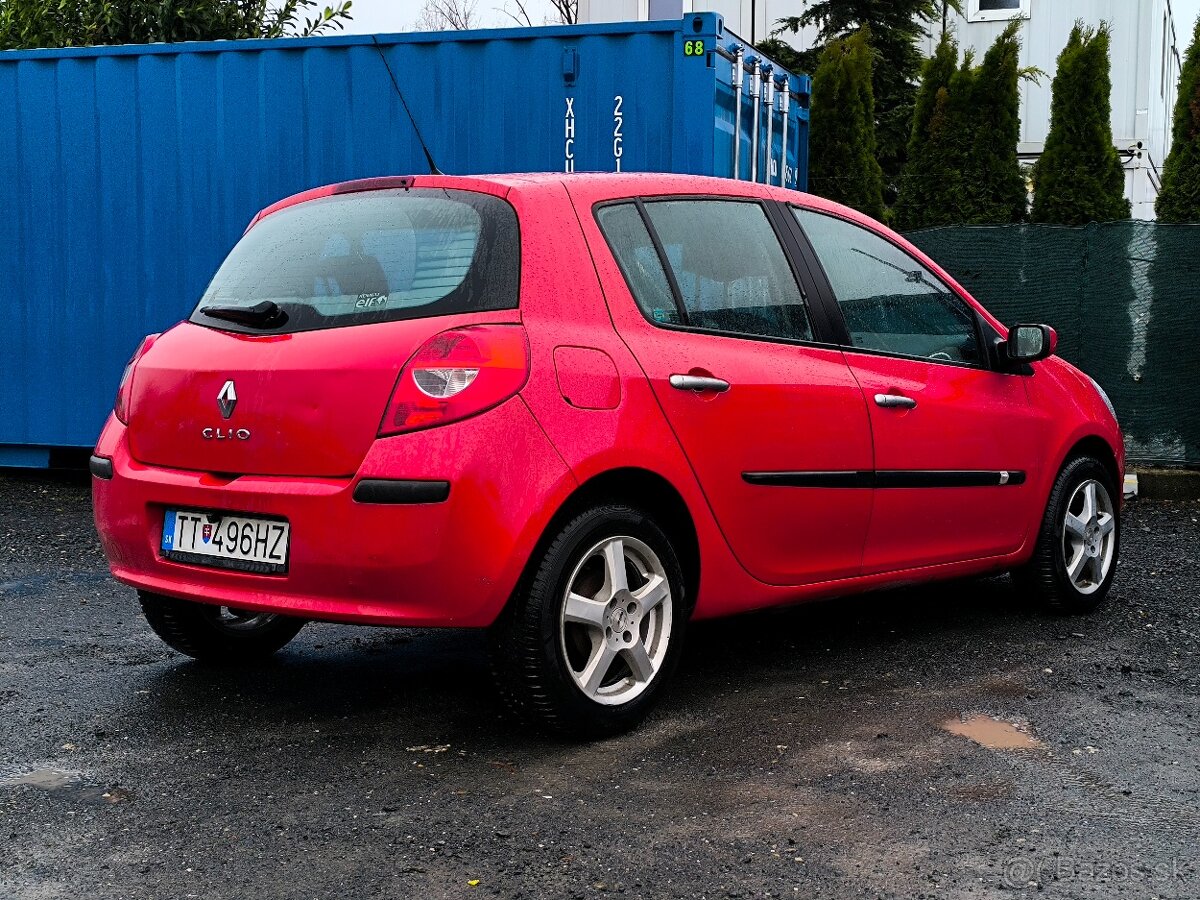 Renault Clio 1.5 dCi - 4