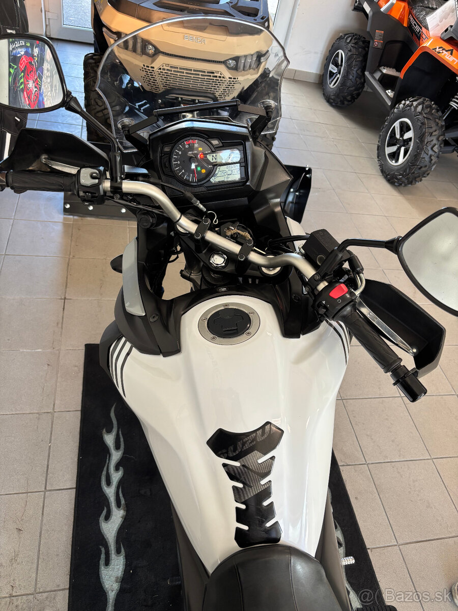 Suzuki DL650 V-Strom - 4