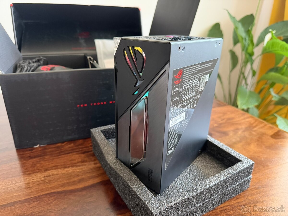 ASUS ROG THOR 1600W Titanium III ATX 3.1 - NOVÝ - 4
