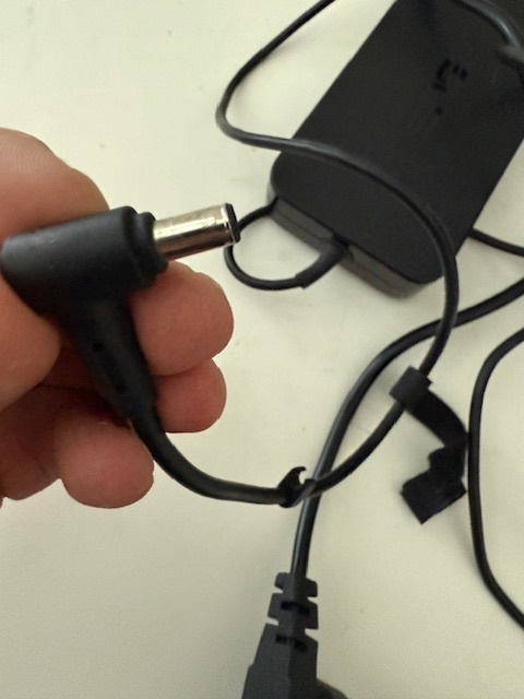 adaptér Asus 9,23A 19,5V. - 4