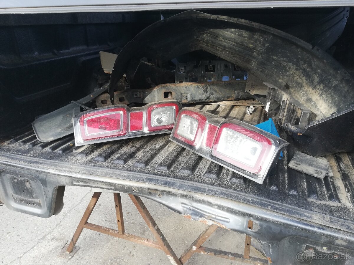 Vana Toyota Hilux 2020 extra kabina+vanička V CROS - 4