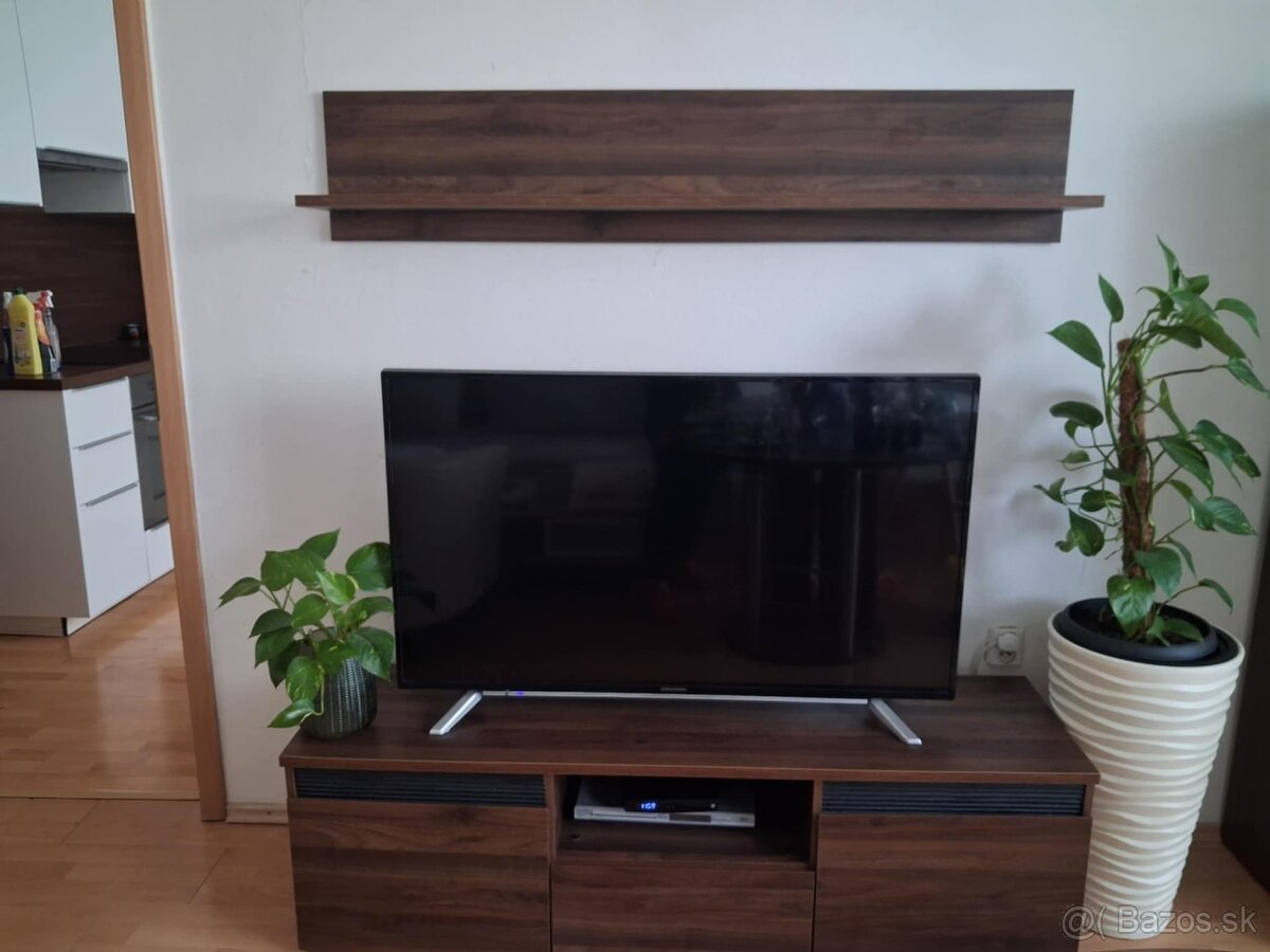 Obývačkový nábytok + jedálenský stôl - 4