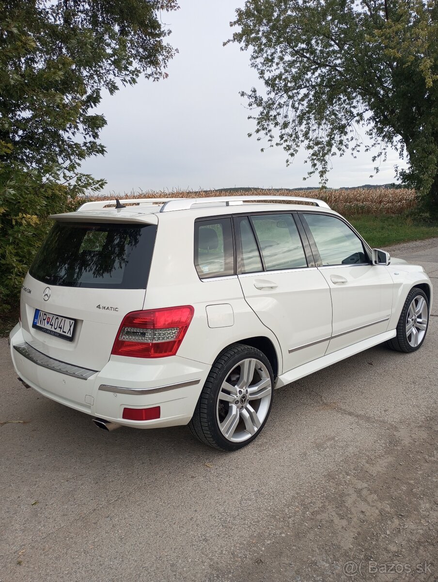 Mercedes Benz GLK - 4