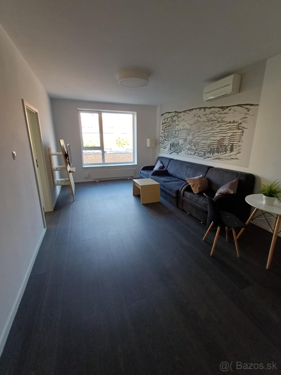 Ponúka na predaj 2-izb. byt, Žilinská ul., BA - Staré Mesto - 4