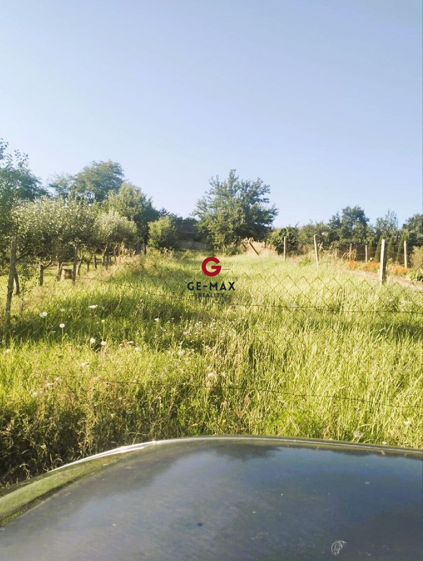 Na predaj rekreačný pozemok s chatkou - 4