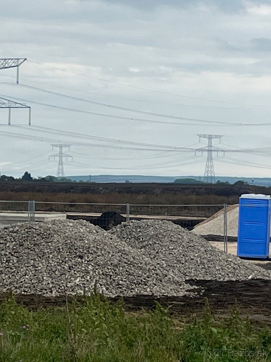 Investičná príležitosť 15 km od továrne na batéri - 4