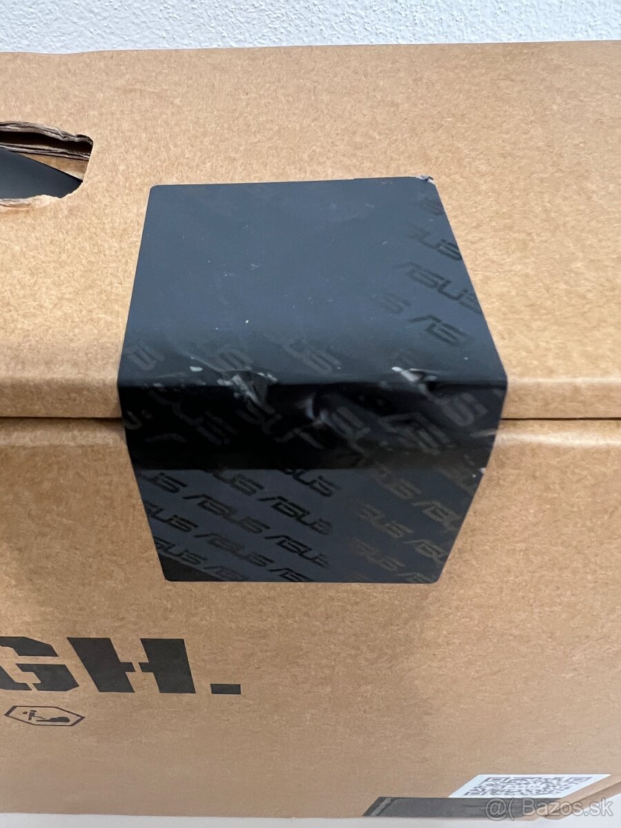 ASUS TUF Gaming A18 FA808UH-S8083W - 4