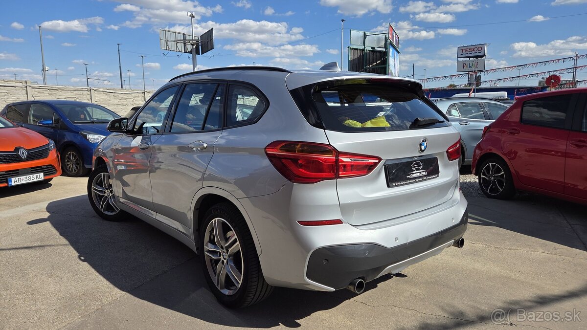 BMW X1 xDrive20i 141KW Mpacket - 4