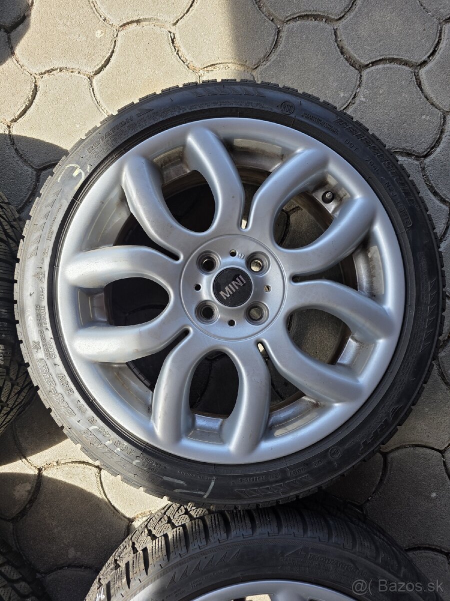 Disky MINI r17 na zimných runflat Bridgestone - 4