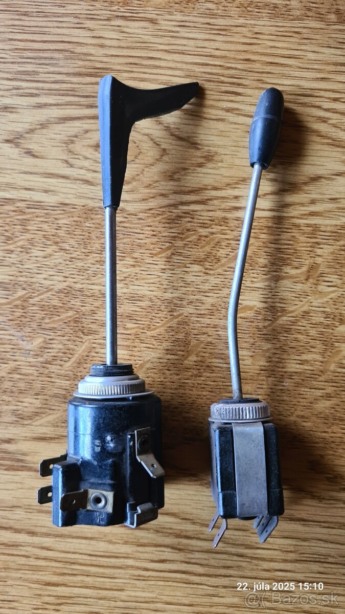 Prepínač smeroviek Škoda MB 1000, LIAZ MTS, Tatra - 4