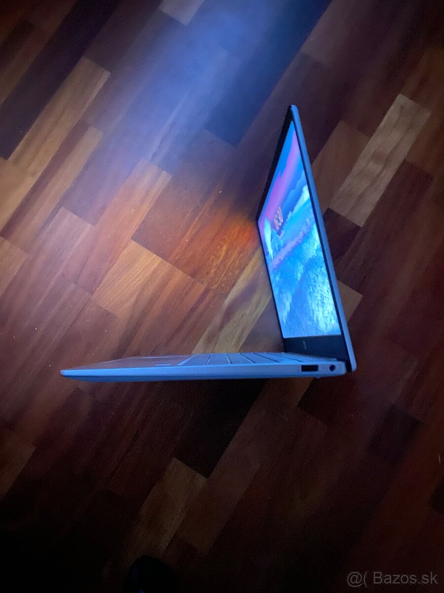 Predám Laptop hp 14 epx - 4