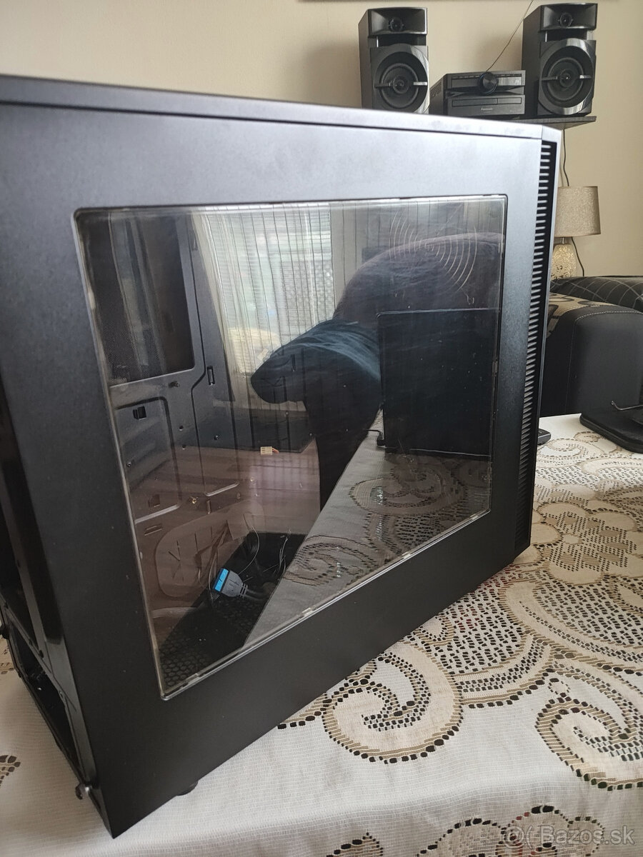 »»» Skrinka Fractal Design Define S Window ««« - 4