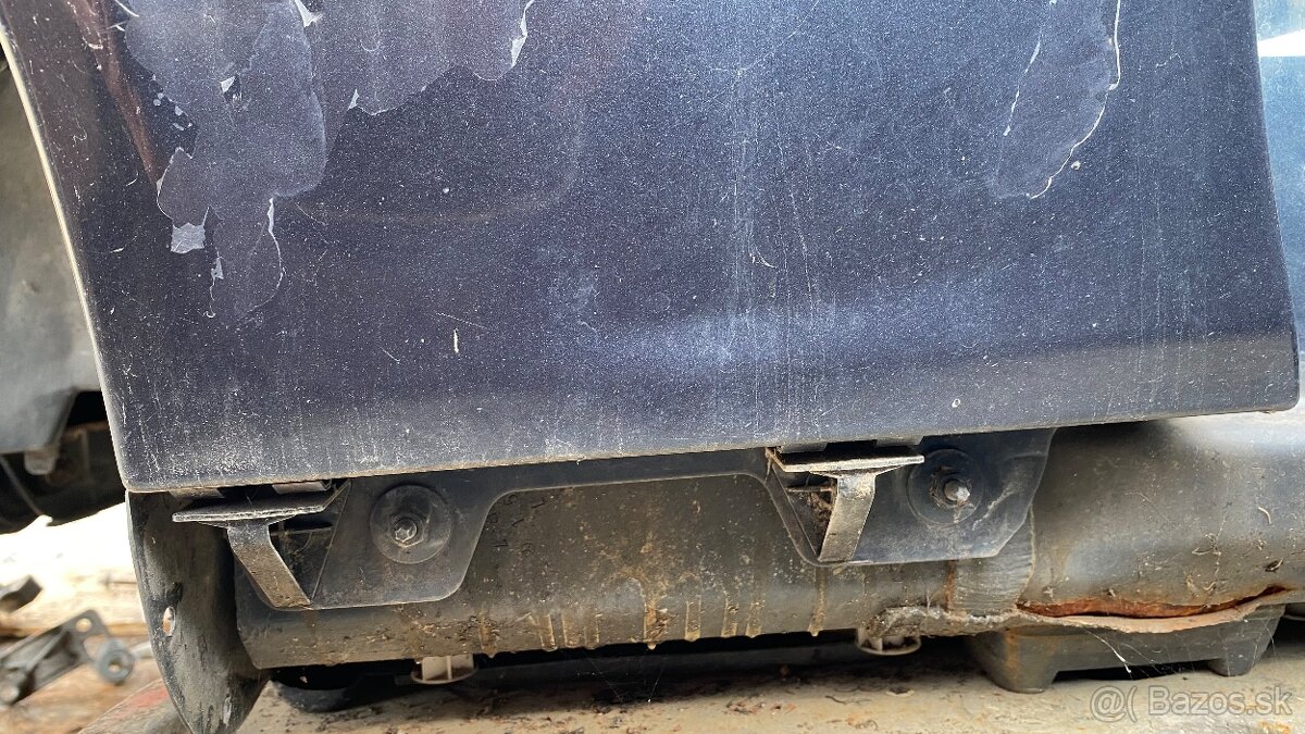 Blatník Mercedes W211 - 4