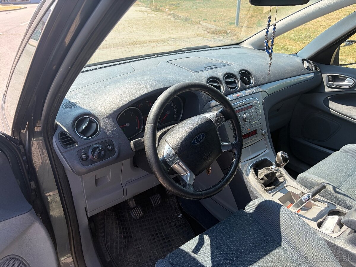Ford S-Max - 4