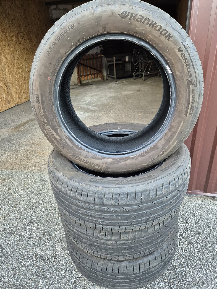 Predám pneumatiky Hankook 235/55 R18 - 4