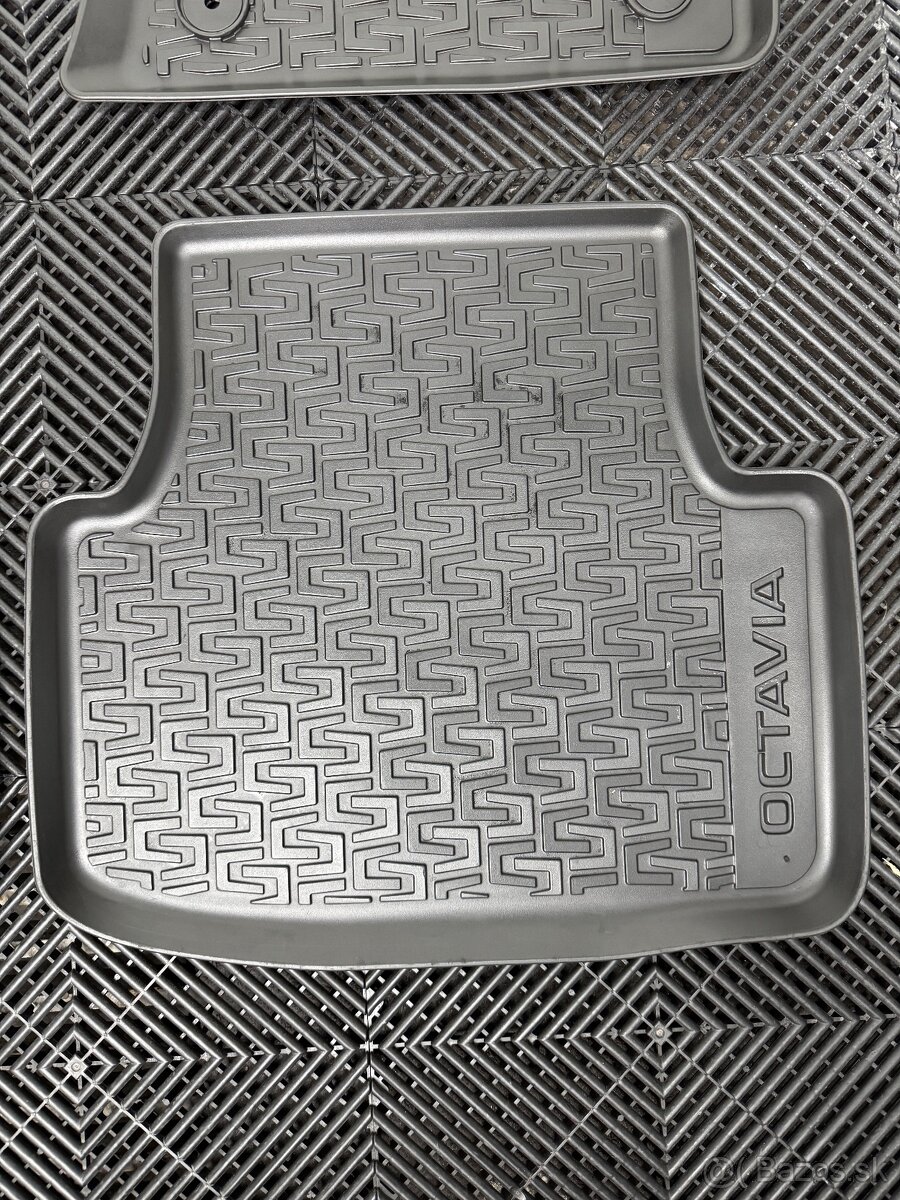 Originálne zánovné autorohože Škoda Octavia - 4