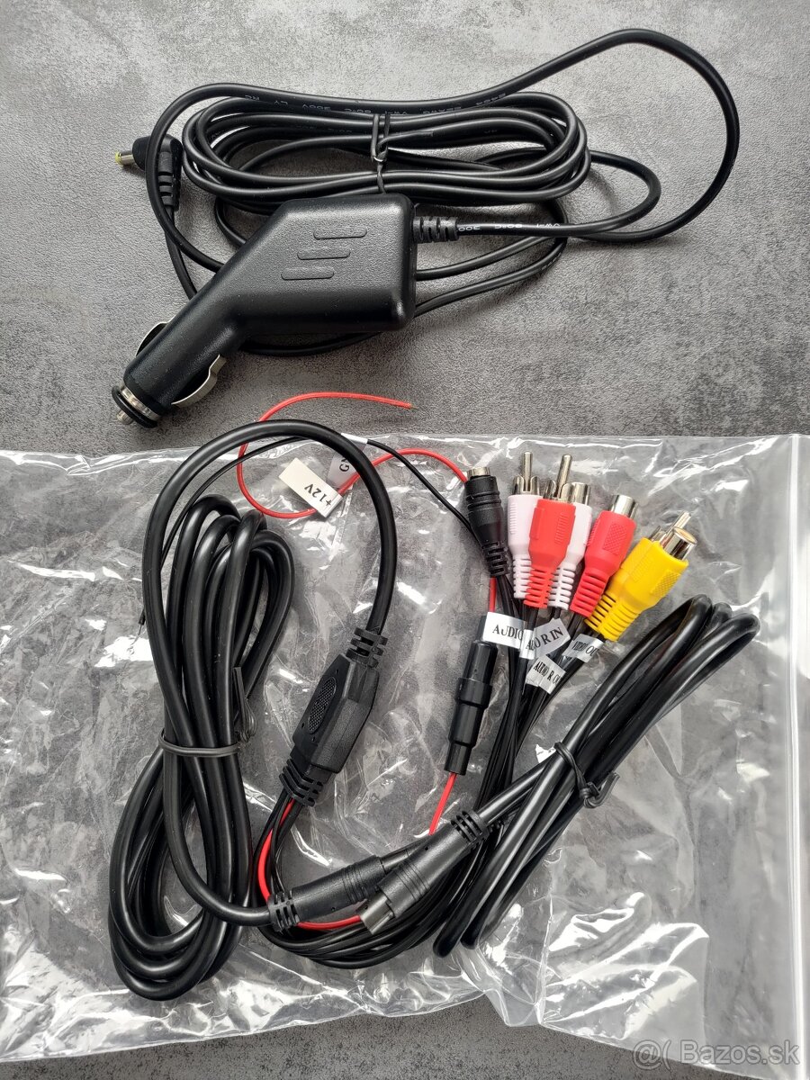 Predám DVD prehrávač Luvianta 10,1 - 4