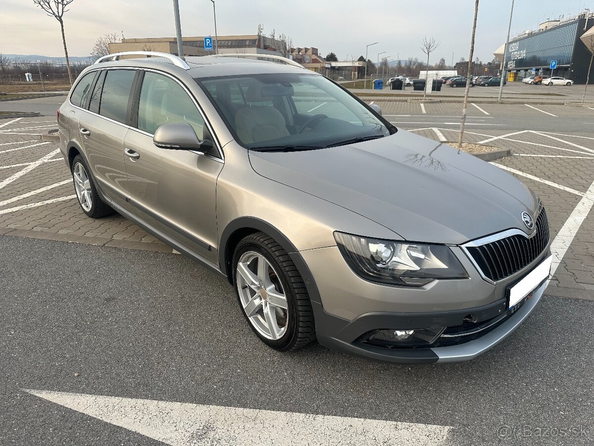Škoda Superb Combi II 2015 po FL | 1.8TSI - 4