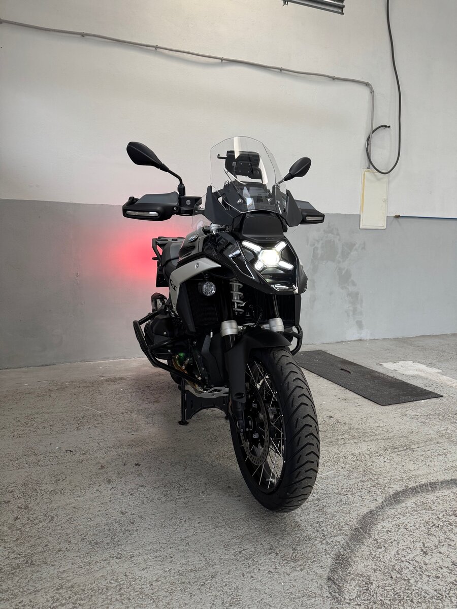 BMW R1300GS Triple Black Nova - 4