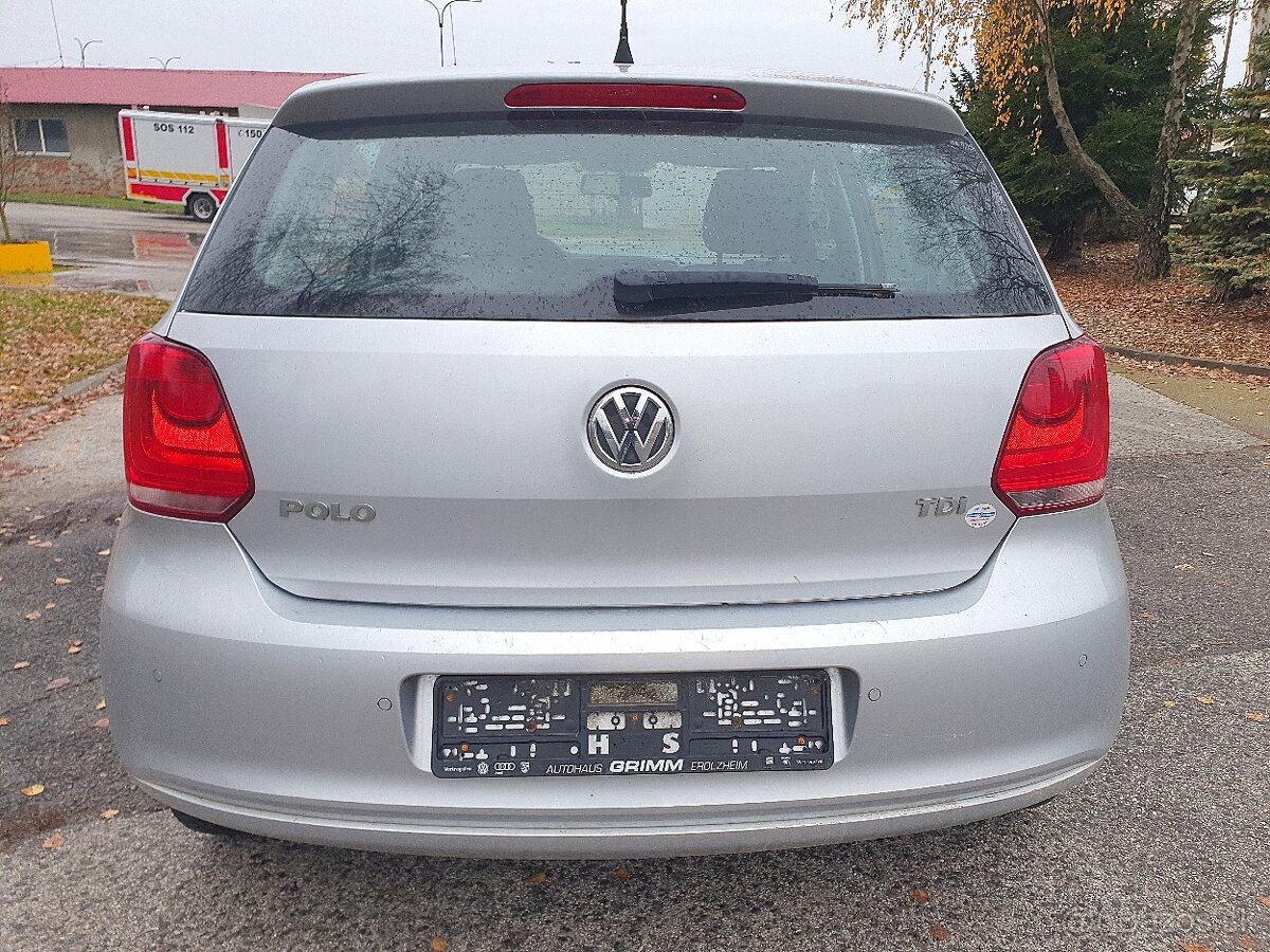 Volkswagen Polo 1.6 TDI Comfortline - 4