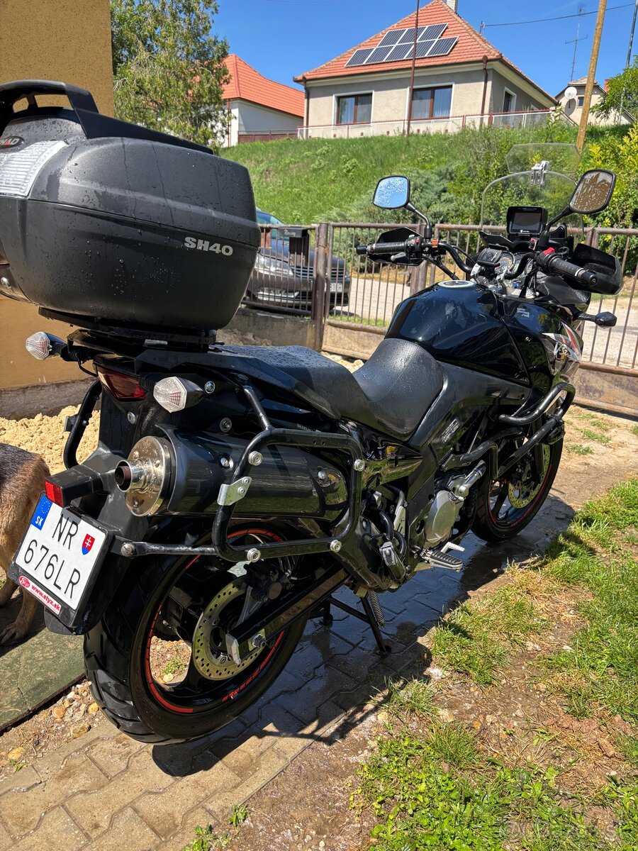 Suzuki V-Strom DL 650 - 4
