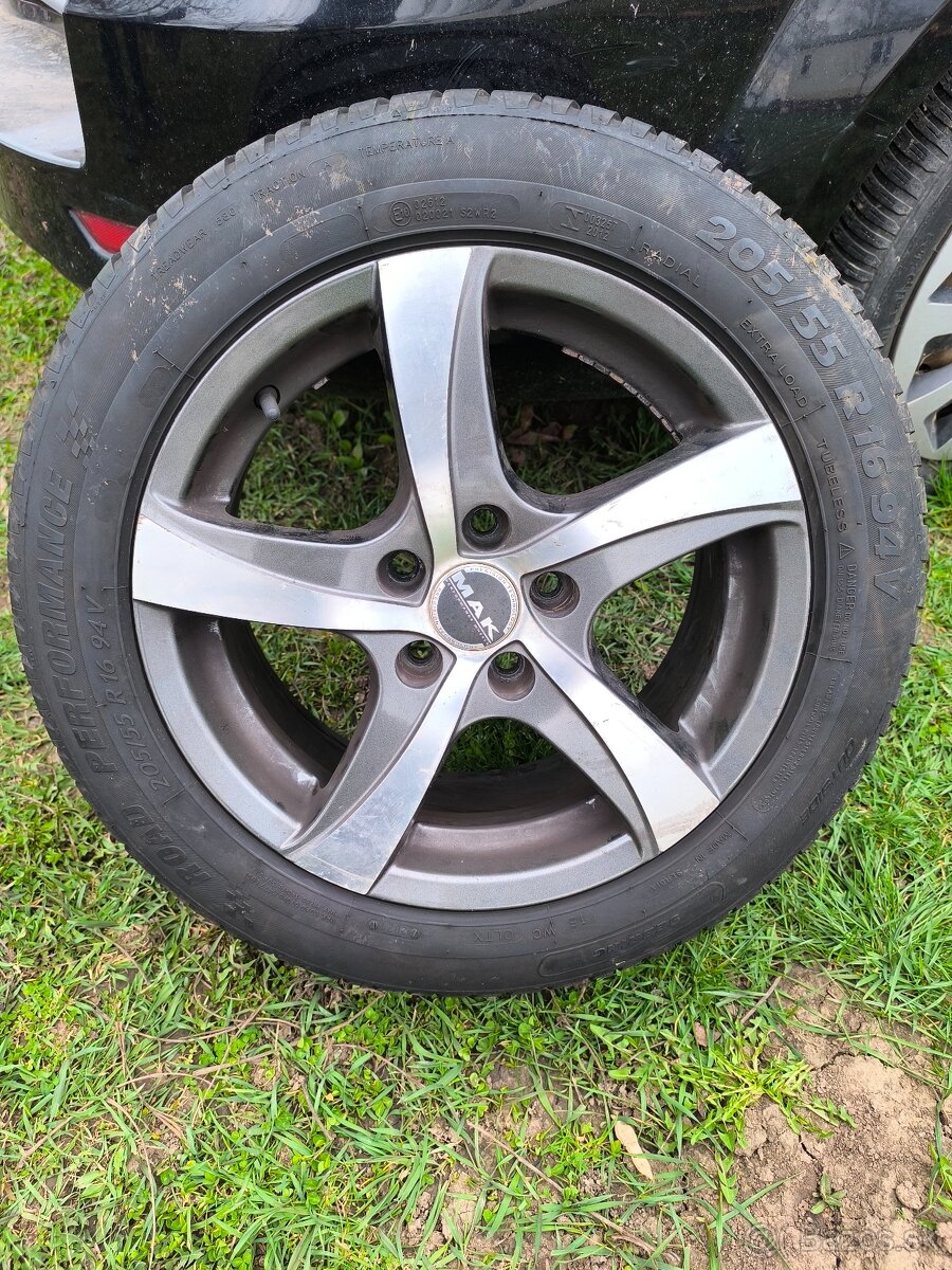 Rozpredám Ford Mondeo 2.0 tdci - 4