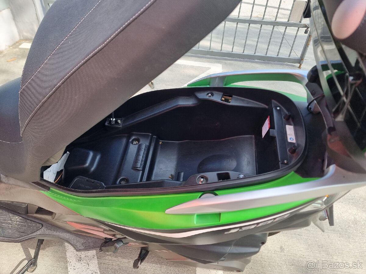 Kawasaki J 300 Abs - 4