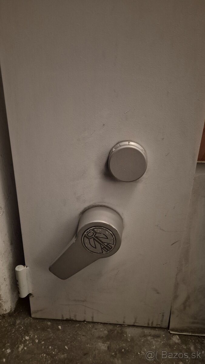 Trezor predám - 4