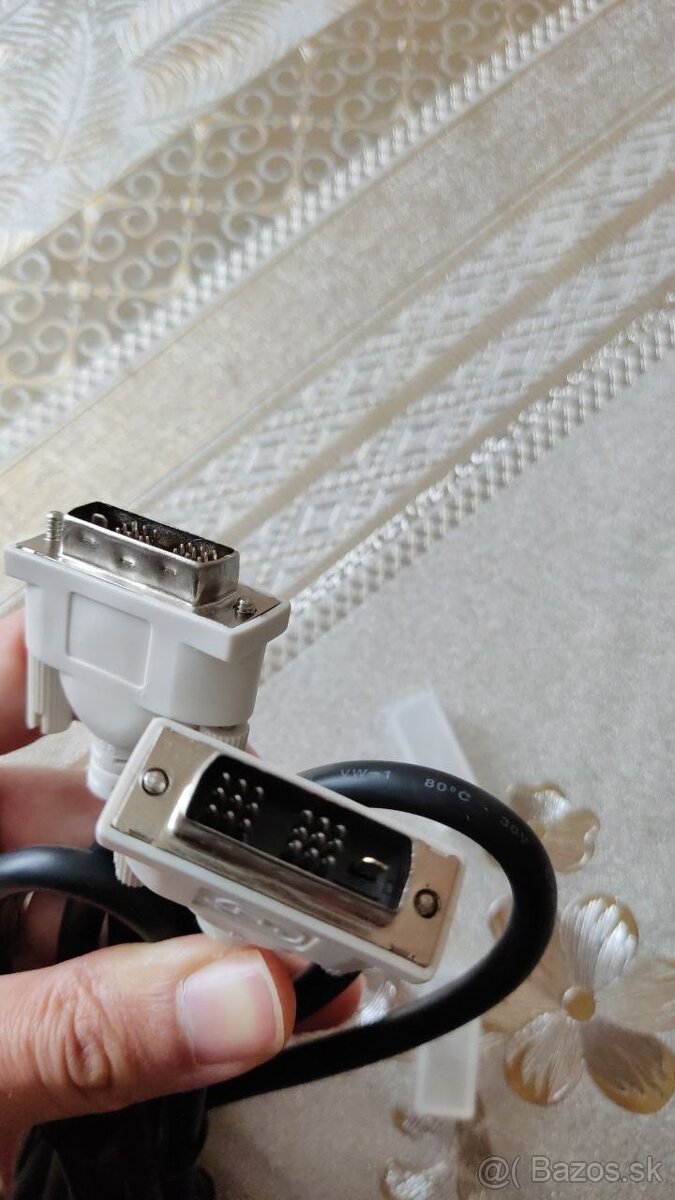 Prepojovací DVI kábel 1.8m - 4