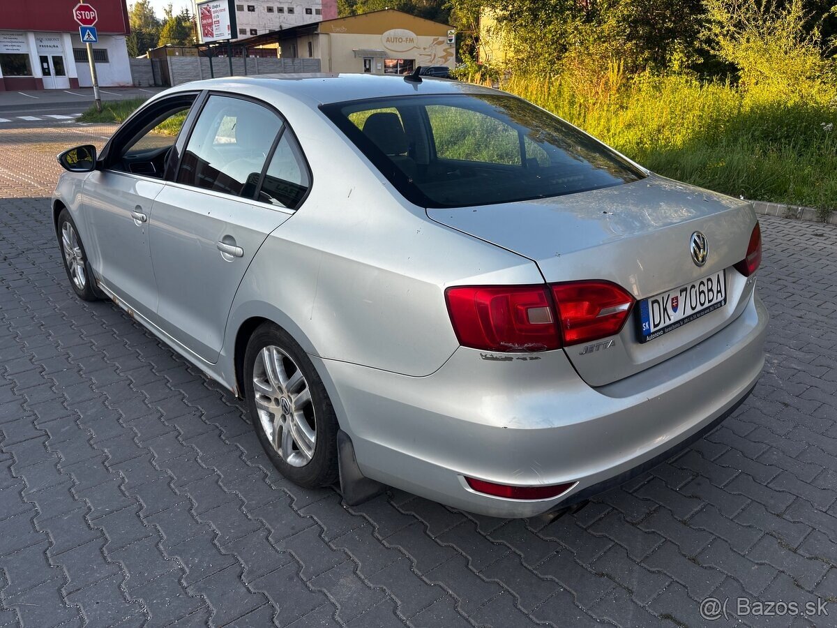 VW Jetta 2.0Tdi 103kw 2011 - 4