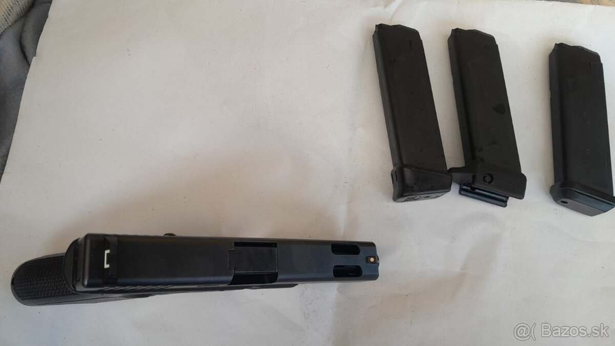 Predám glock 17 c - 4