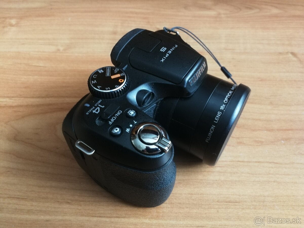 Fuji FinePix S2960 - 4
