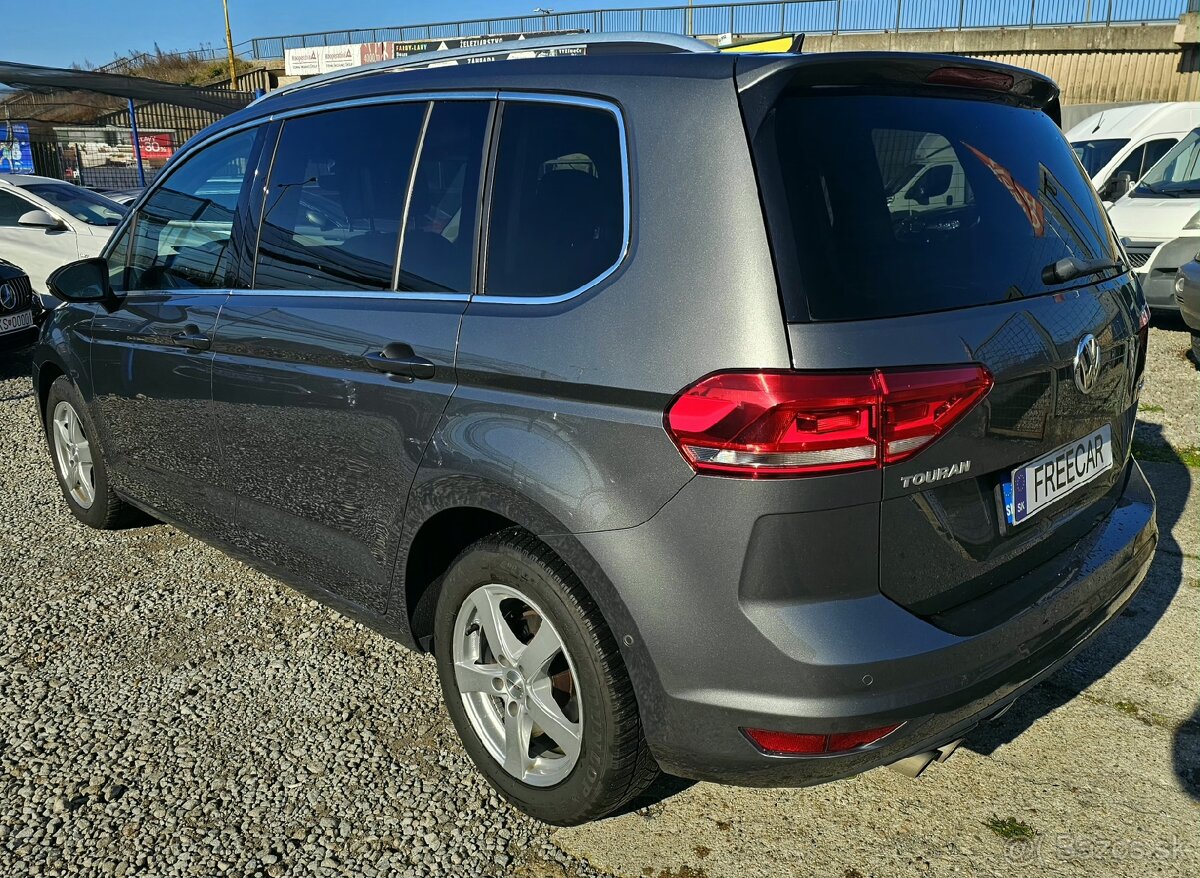 Volkswagen Touran 2.0 TDi Highline DSG - 4