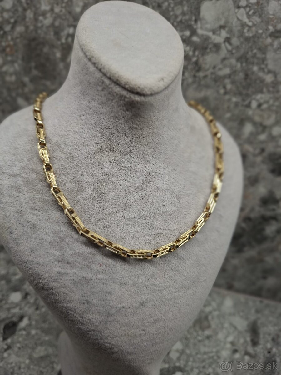 Zlatá retiazka 10.22g,4.3 mm.Retiazke pristane dĺžka 56.5 cm - 4