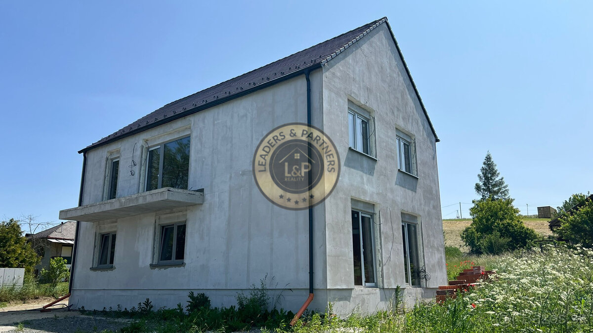 NA PREDAJ - Rodinný 4-izbový holobyt v novostavbe v Lipanoch - 4