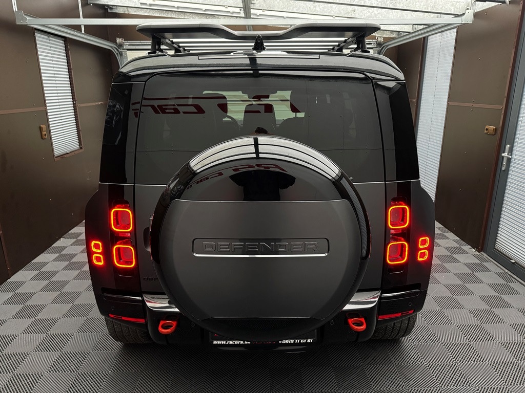 Land Rover Defender 110 D300 X-DYNAMIC HSE AWD/ Záruka / DPH - 4