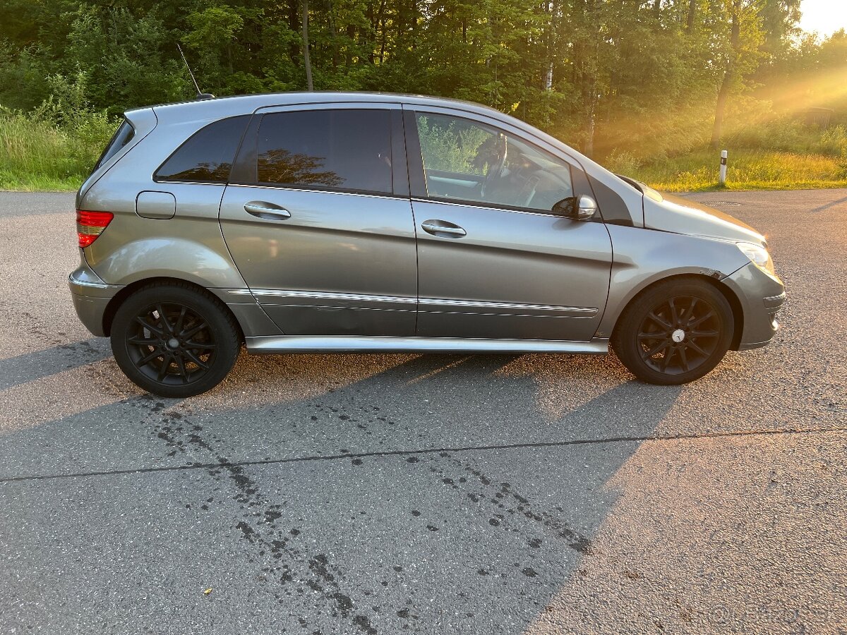 Mercedes-Benz B 180 W245 - 4