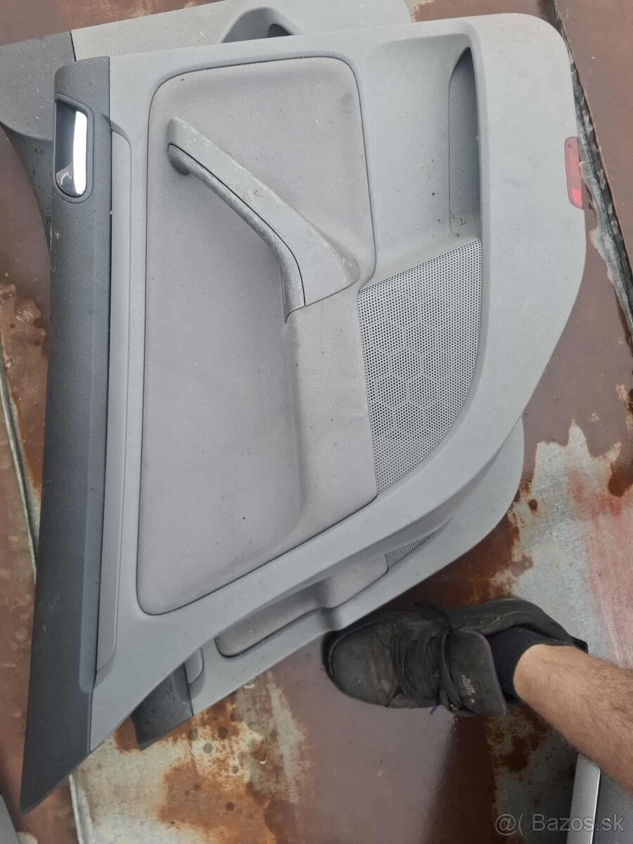 Predám tapacire dveri na golf 5 - 4