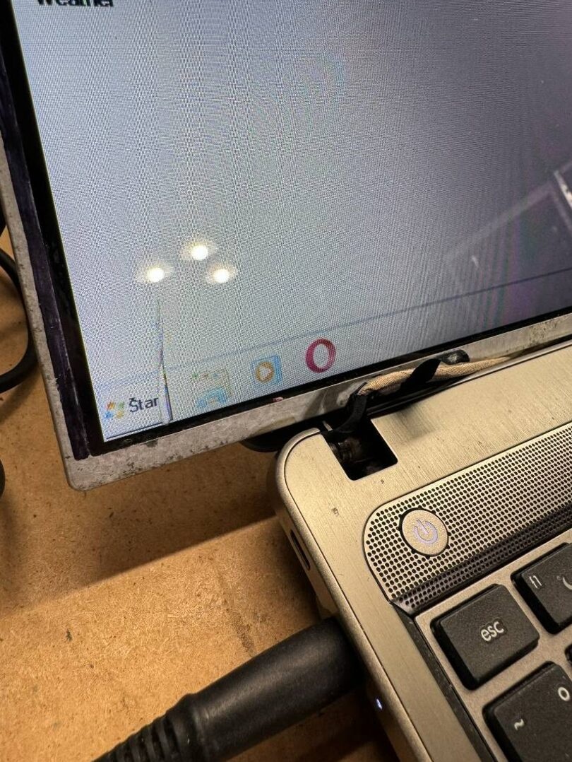 Predám obrazovku do notebooku 15,6" LED display 40pin E - 4