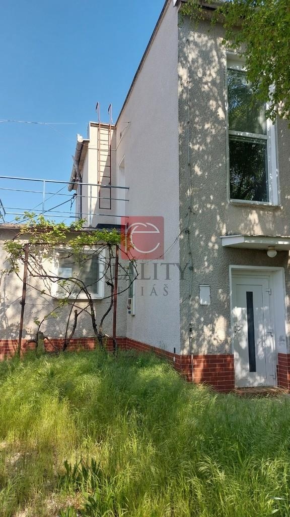 NA PREDAJ rodinný dom, Golianovo - 4