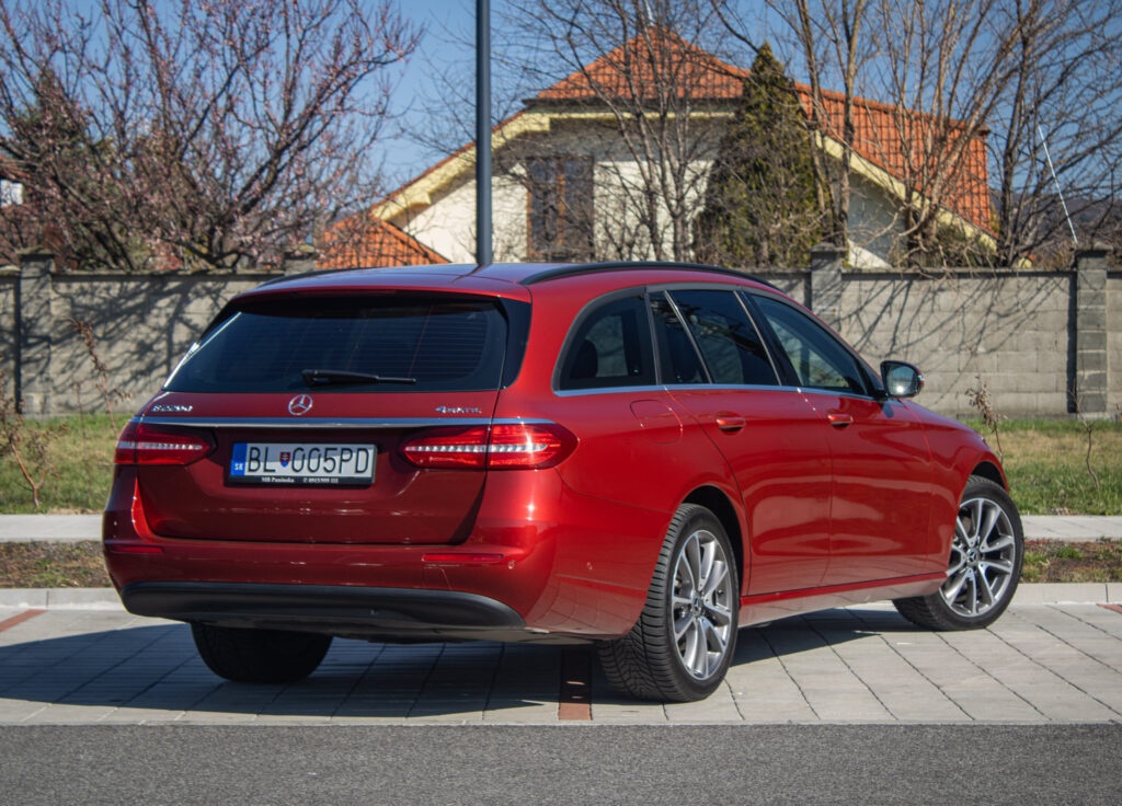 Mercedes E220d 4matic - 4